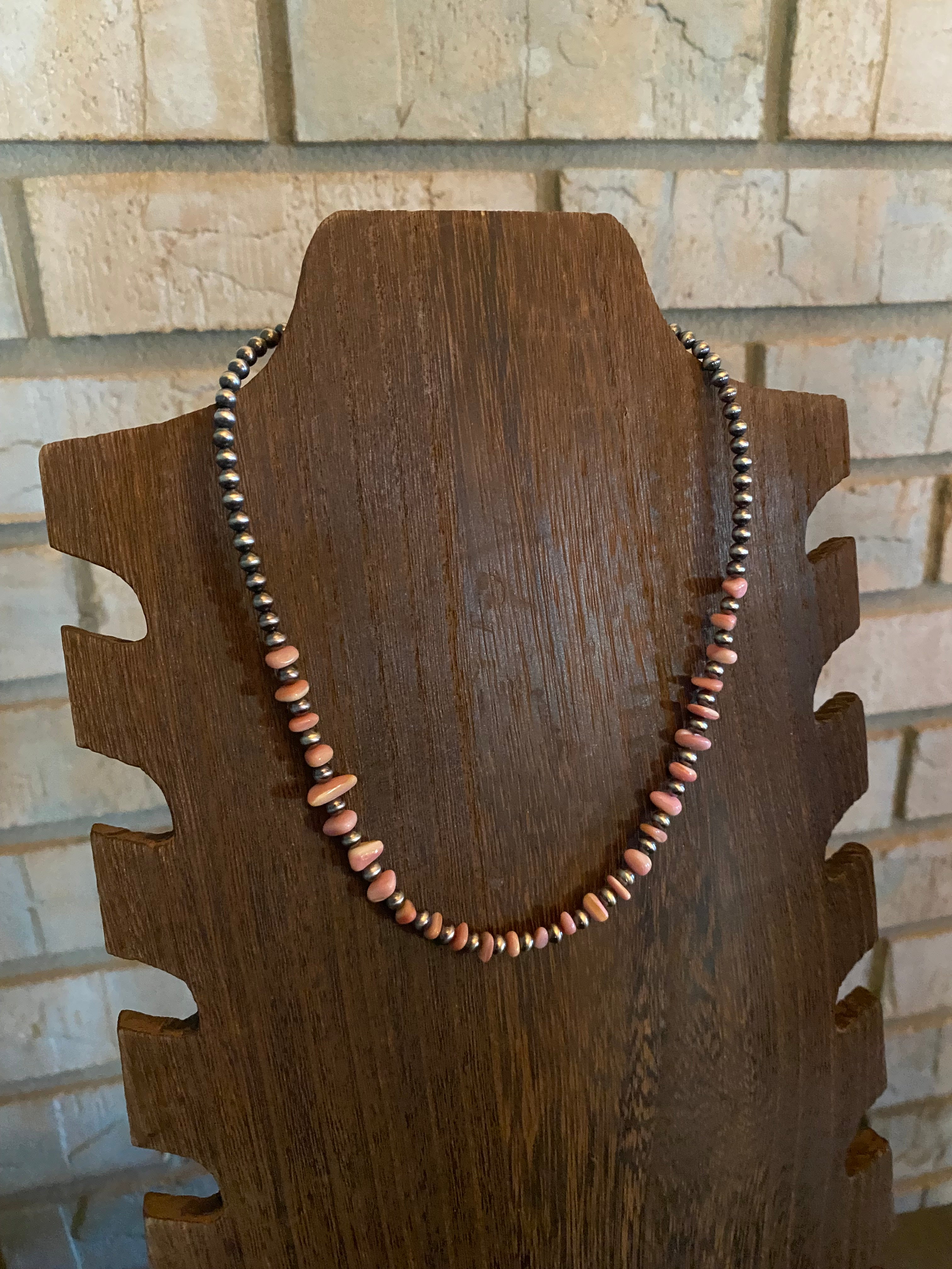 14-16” Pinch Conch Necklace