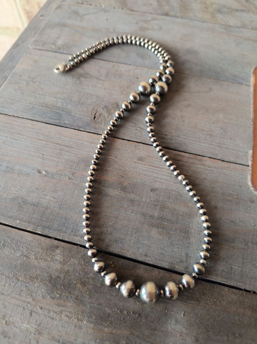 23.5" graduated Necklace