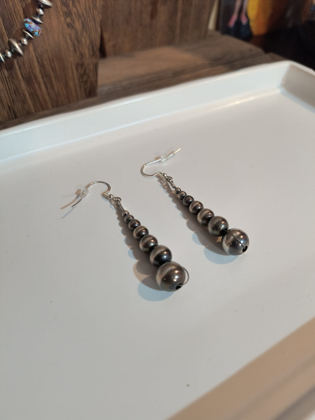 Dropped grad. earrings